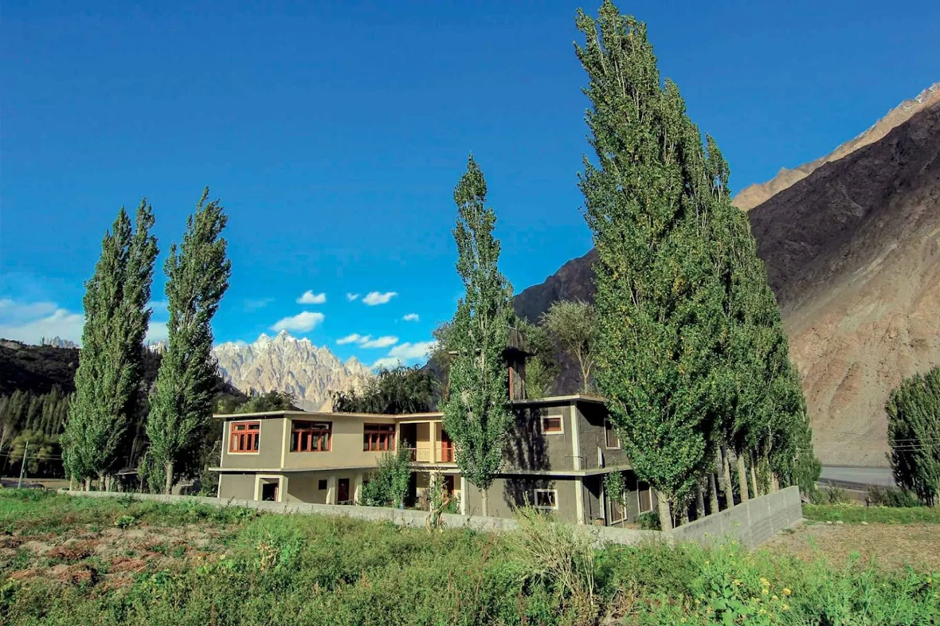 Gulmit Continental Hotel