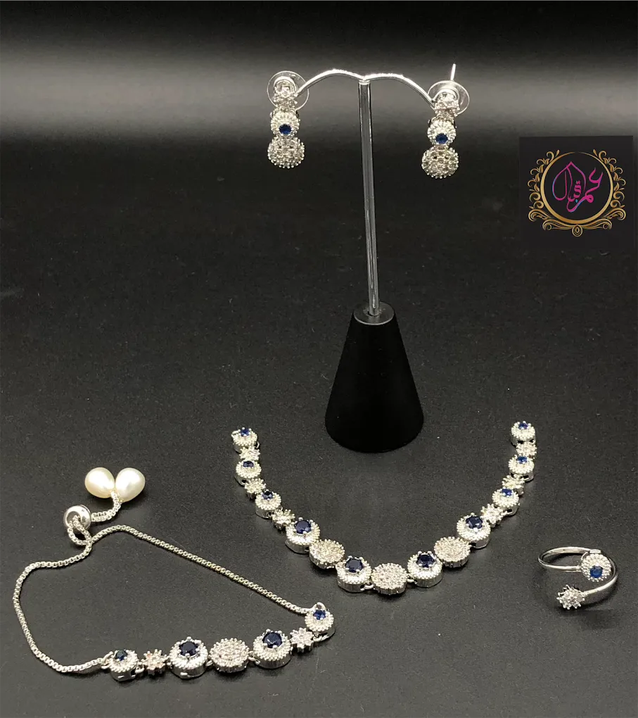 Umar Iqbal imitation jewelry