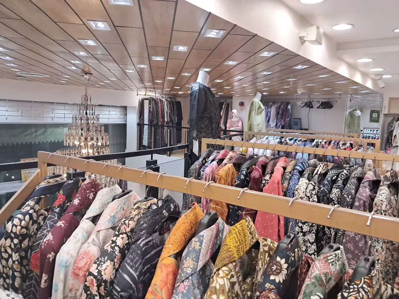 Mushtaq Cloth Store
