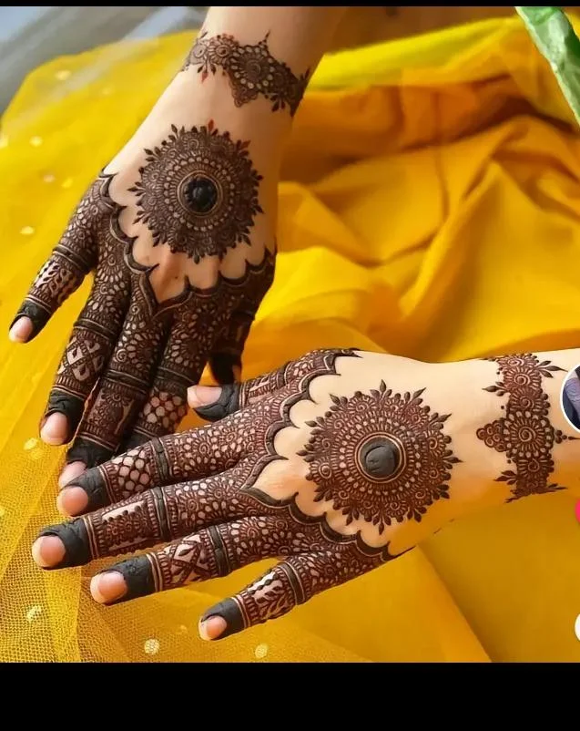 Moon mehndi parlour