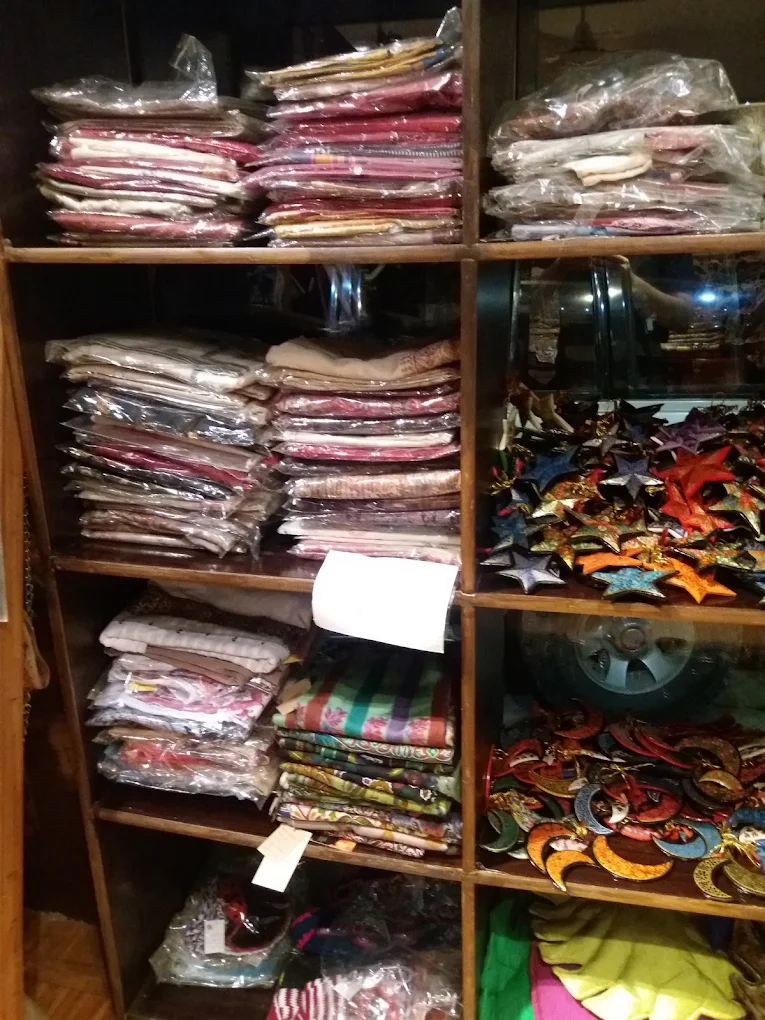 K. Creations – Kashmiri Shawls and Handicrafts2