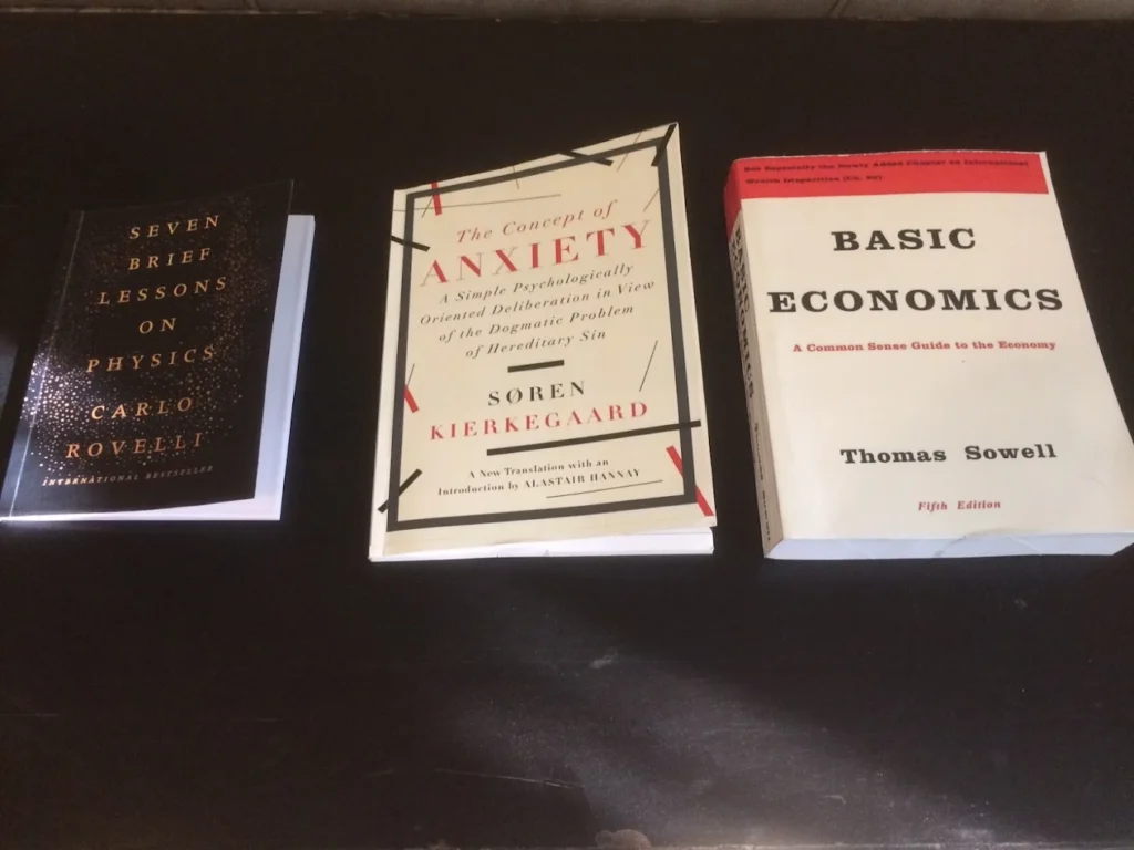 Book Berry, Bookstore in Karachi, Pakistan.