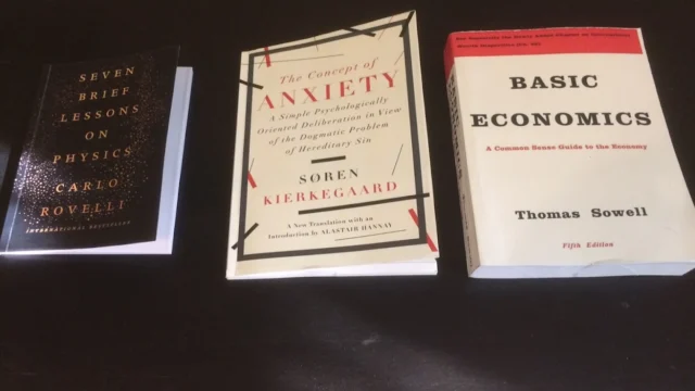 Book Berry, Bookstore in Karachi, Pakistan.