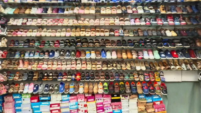 Kids Shoes, Shoe store in Karachi, Pakistan.